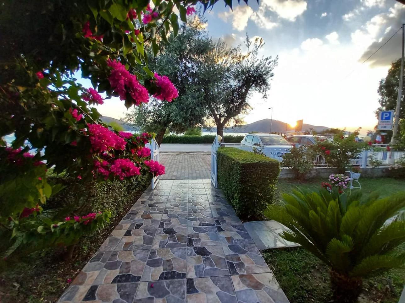 Nili Hotel Vlorë 外观 照片